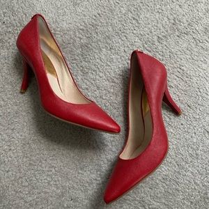 MICHAEL Michael Kors red pumps